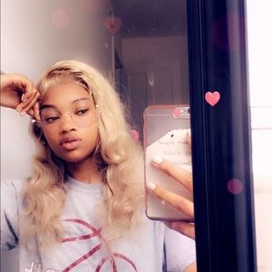 Meet your Posher, Ashia